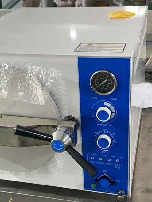 Table type high pressure steam sterilizer