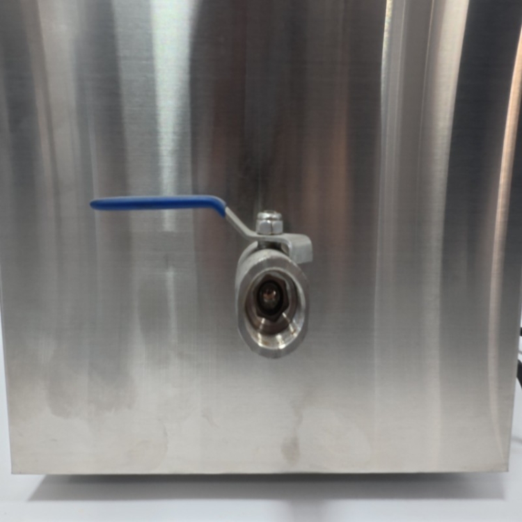 Water source interface of medical ultrasonic cleaning machine