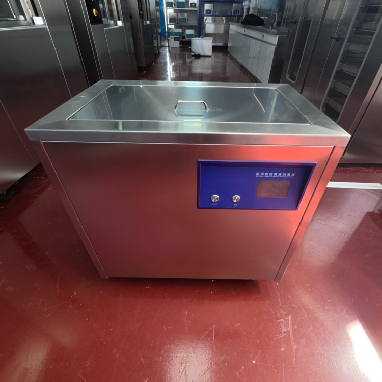 PLC-controlled large boiling disinfection unit for medical use