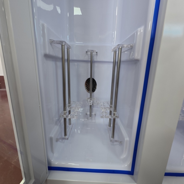 The internal structure of the endoscope storage cabinet