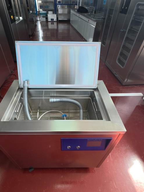 Vertical ultrasonic washer for hospital instrument cleaning – 69L to 207L”