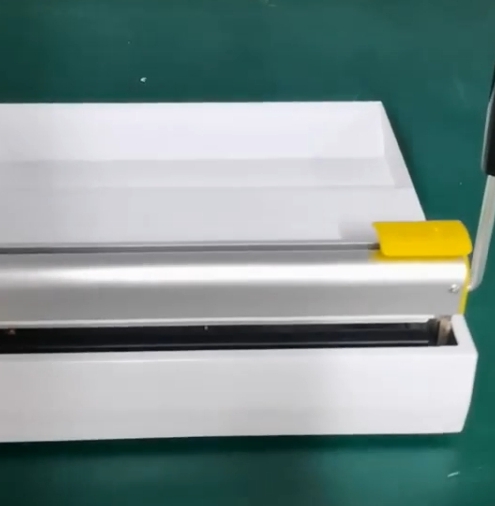 Compact tabletop medical pouch sealer SDseal-h1 front view