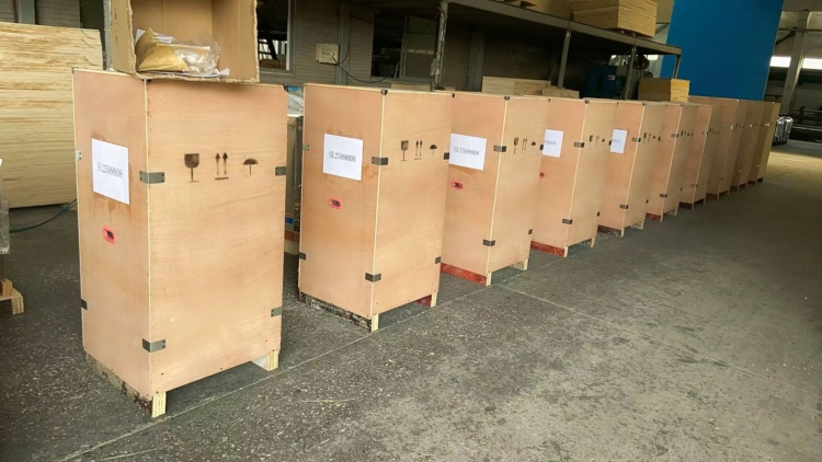 Hand Wheel Type Quick-Open Door of VA-SD75 Vertical Autoclave Machine