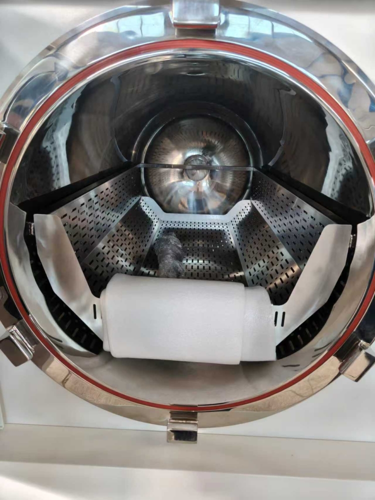 SADA Medical Delivers High-Efficiency HA-BW400 Horizontal Cylindrical Autoclave to Kyrgyzstan for Advanced Sterilization.4