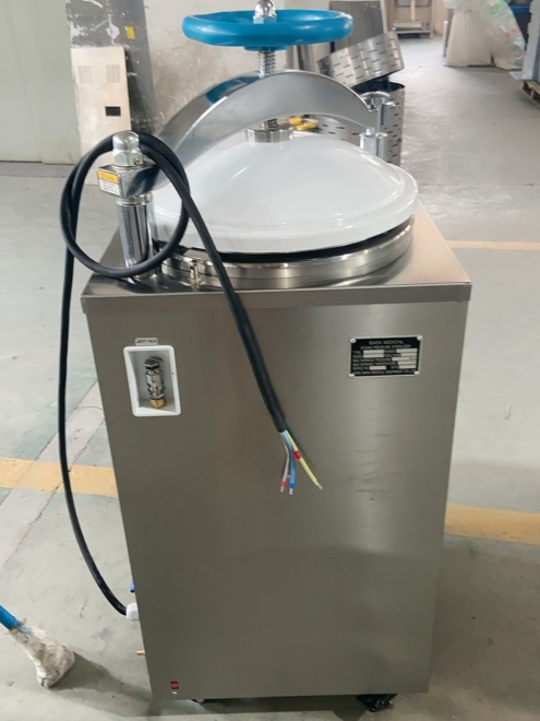 VA-SD75 Vertical Autoclave with Digital Display and Stainless Steel Construction